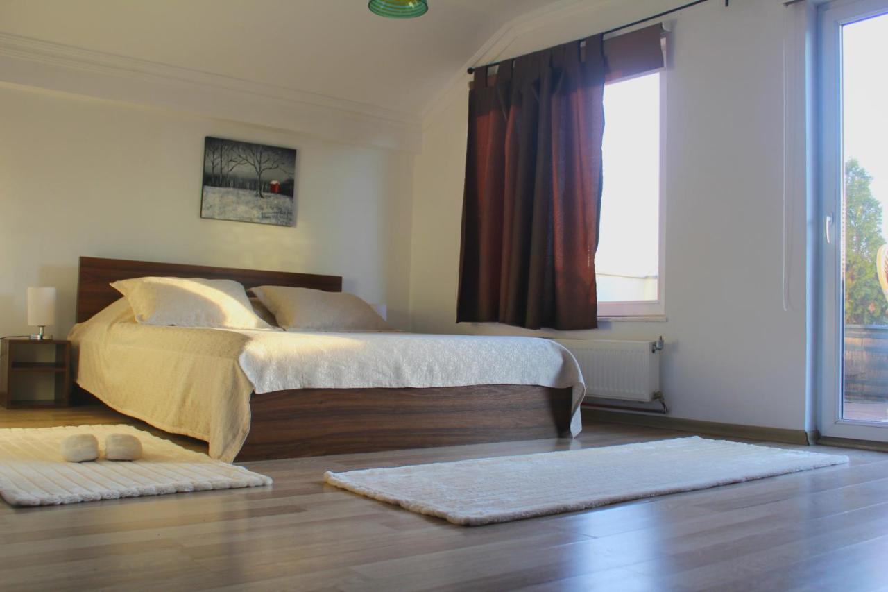 Hotel Kika Pristina Buitenkant foto